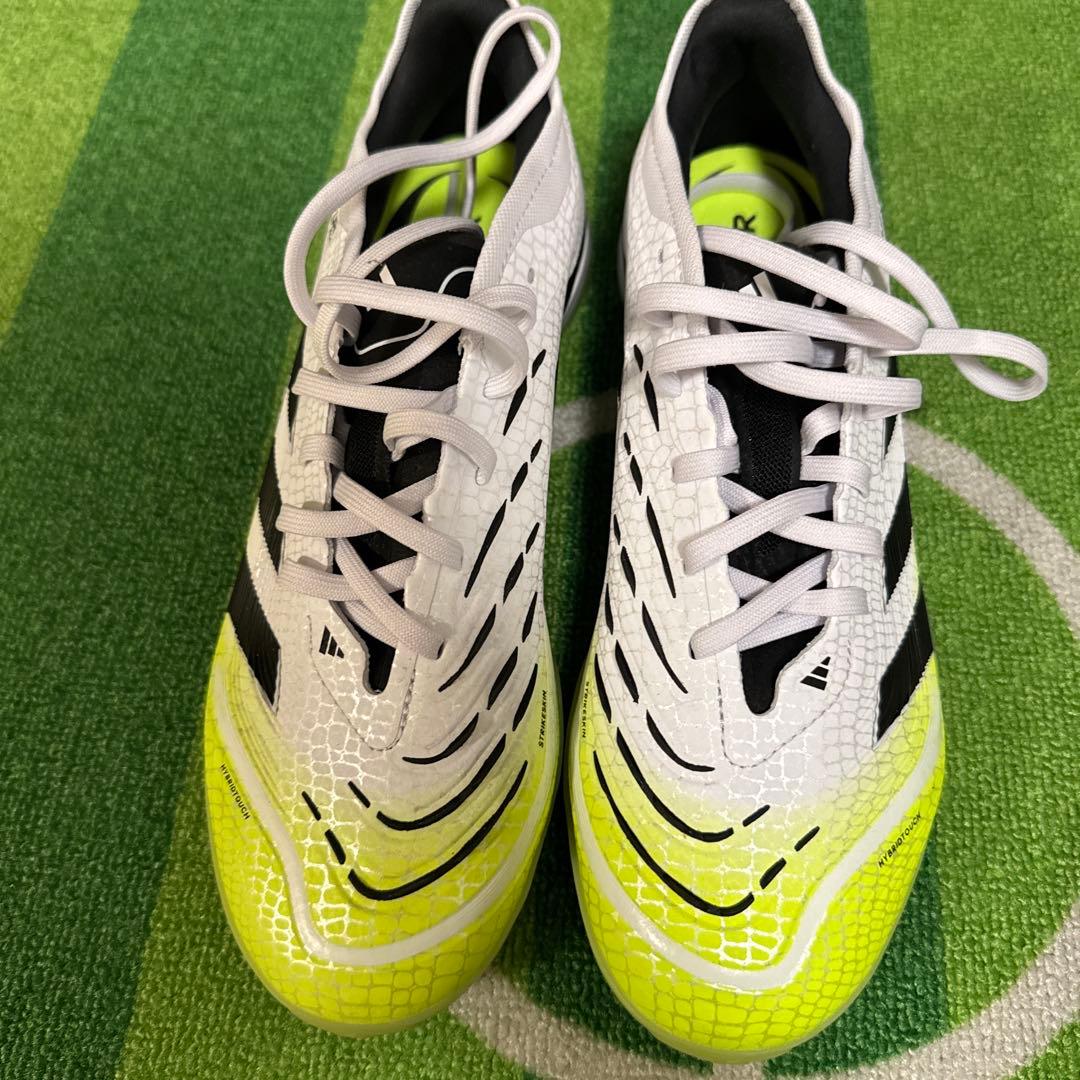 adidasプレデタープロTF 新品未使用箱なしタグなし 26㌢