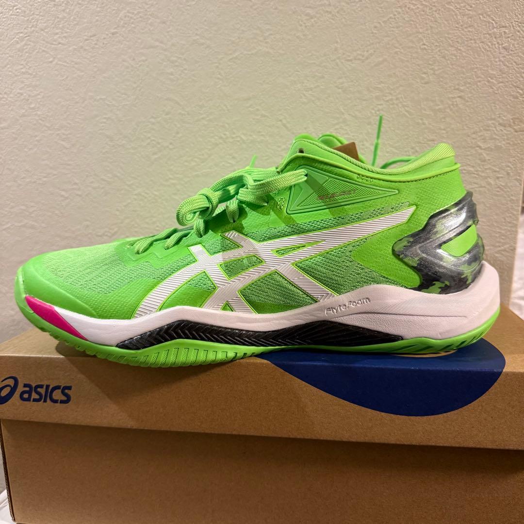 海外限定カラーASICS Gel-Burst 27