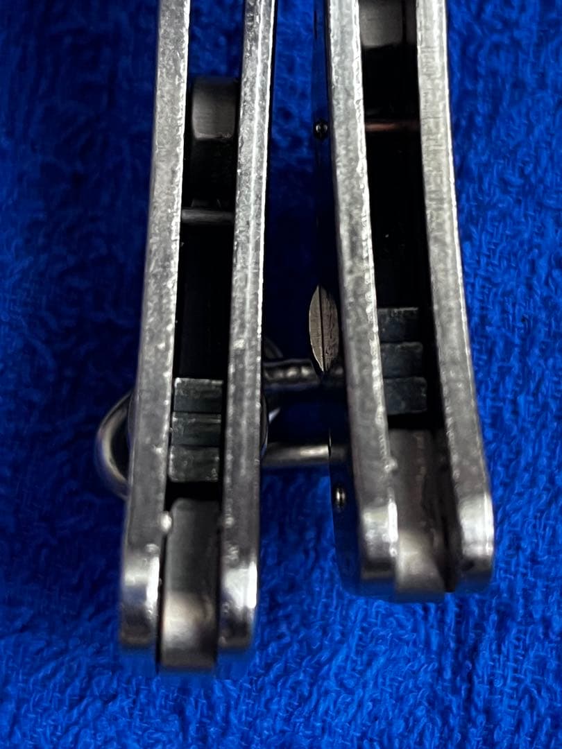 米国製手錠 S & W M100( Nickel )