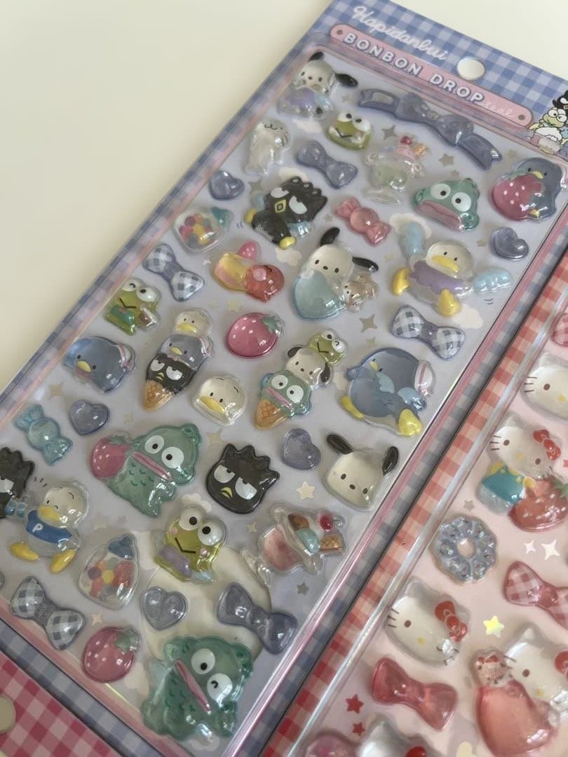 ボンボンドロップシール　サンリオ第二弾　はぴだんぶい　キティ　クロミ　4枚セット