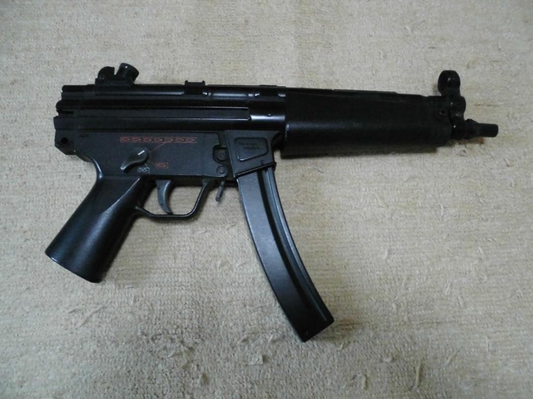 東京マルイ　H&K　MP5　電動ガンプラスチック　ストック欠品