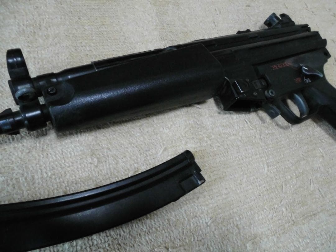 東京マルイ　H&K　MP5　電動ガンプラスチック　ストック欠品