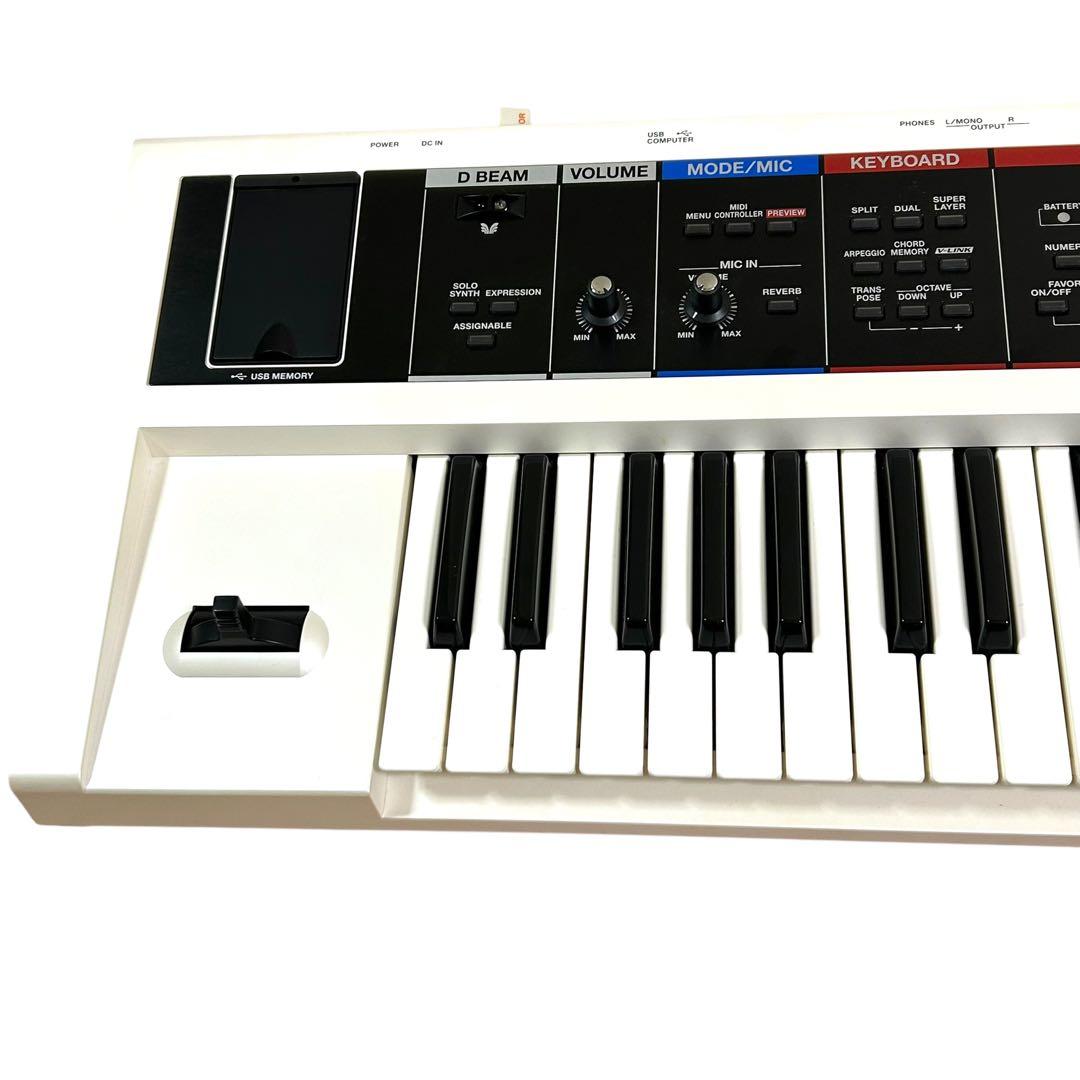 Roland ローランド　JUNO- Di 通電確認のみ　ホワイト