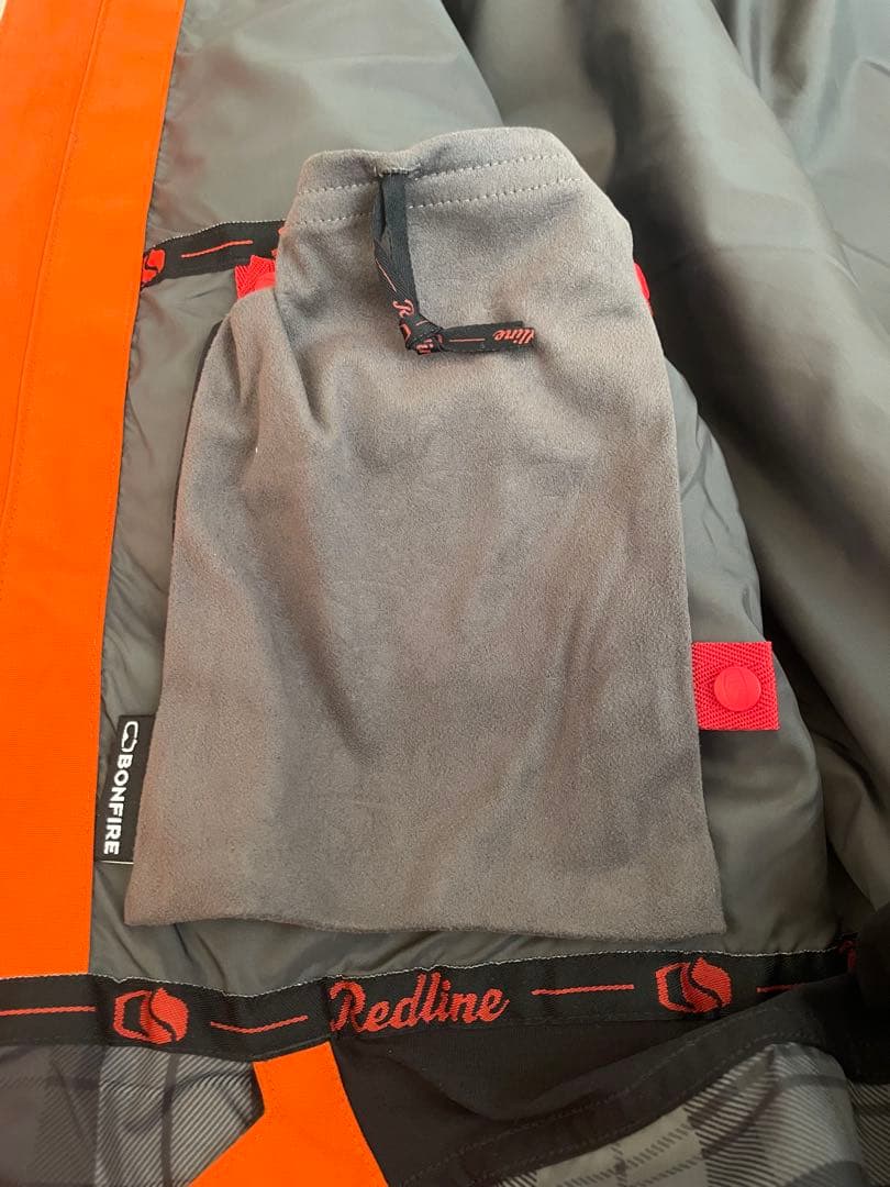★超美品★BONFIRE スノーボードジャケット防水性15K/10K サイズS