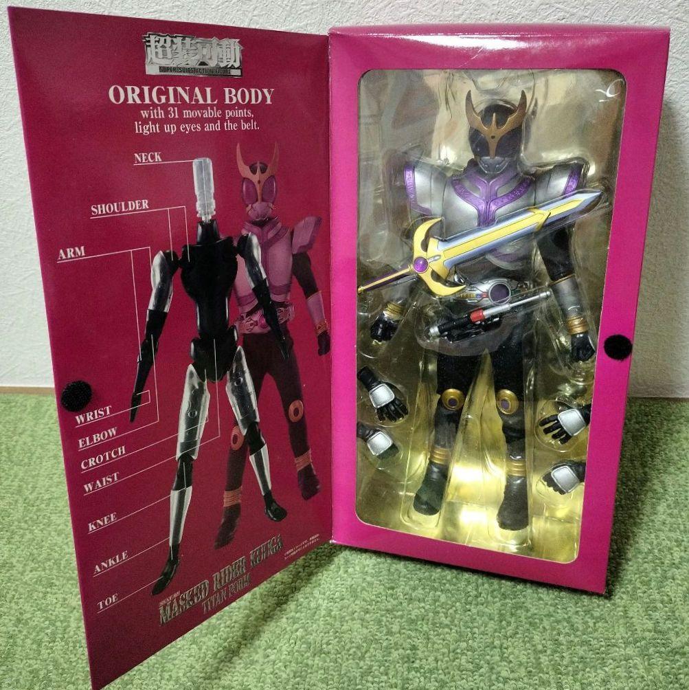 BANDAI 超装可動 仮面ライダークウガ タイタンフォーム フィギュア