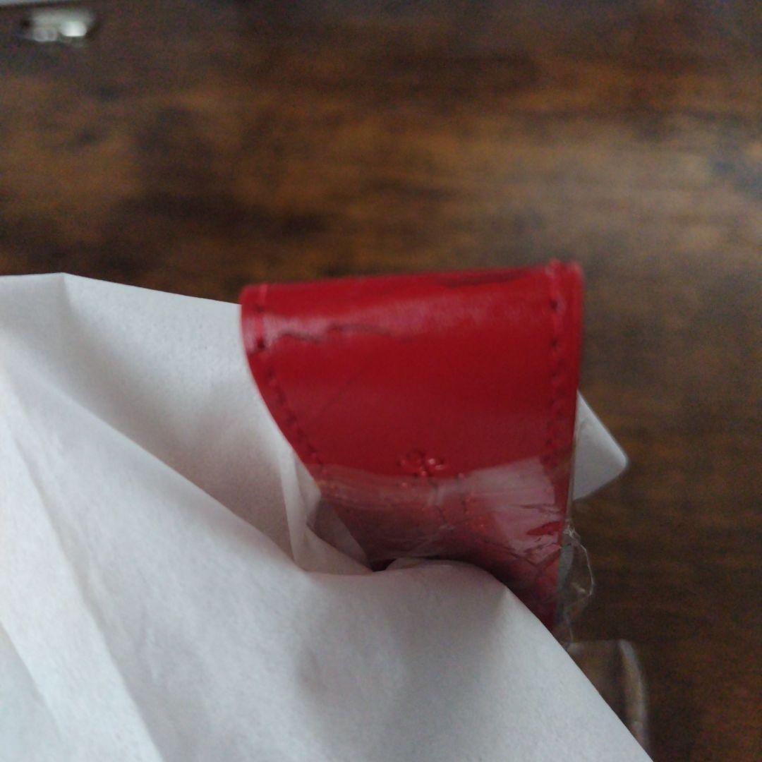 小田和正レザーキーホルダー赤