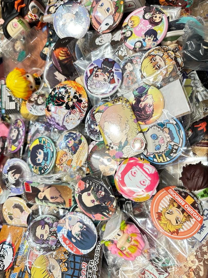 ③ 700 鬼滅の刃　アニメグッズ　超大量　まとめ売り
