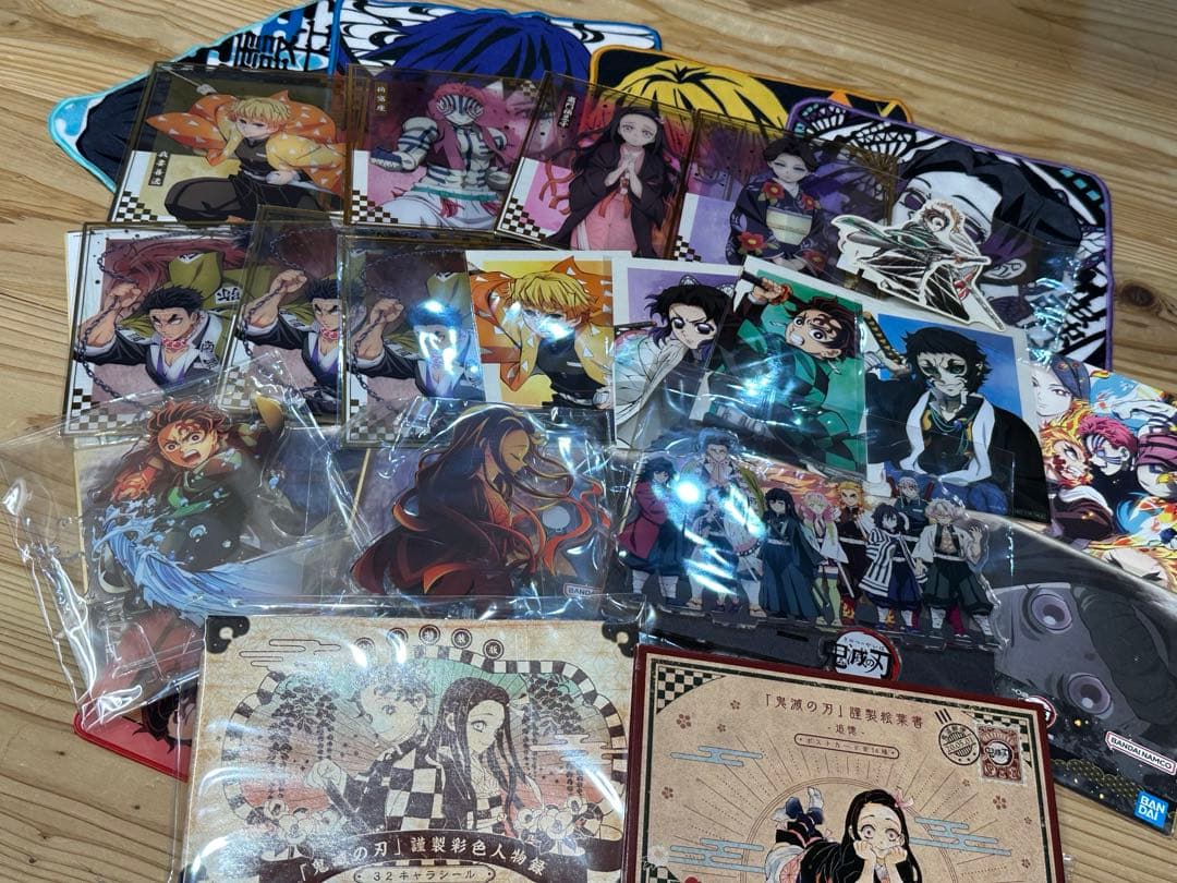 ③ 700 鬼滅の刃　アニメグッズ　超大量　まとめ売り