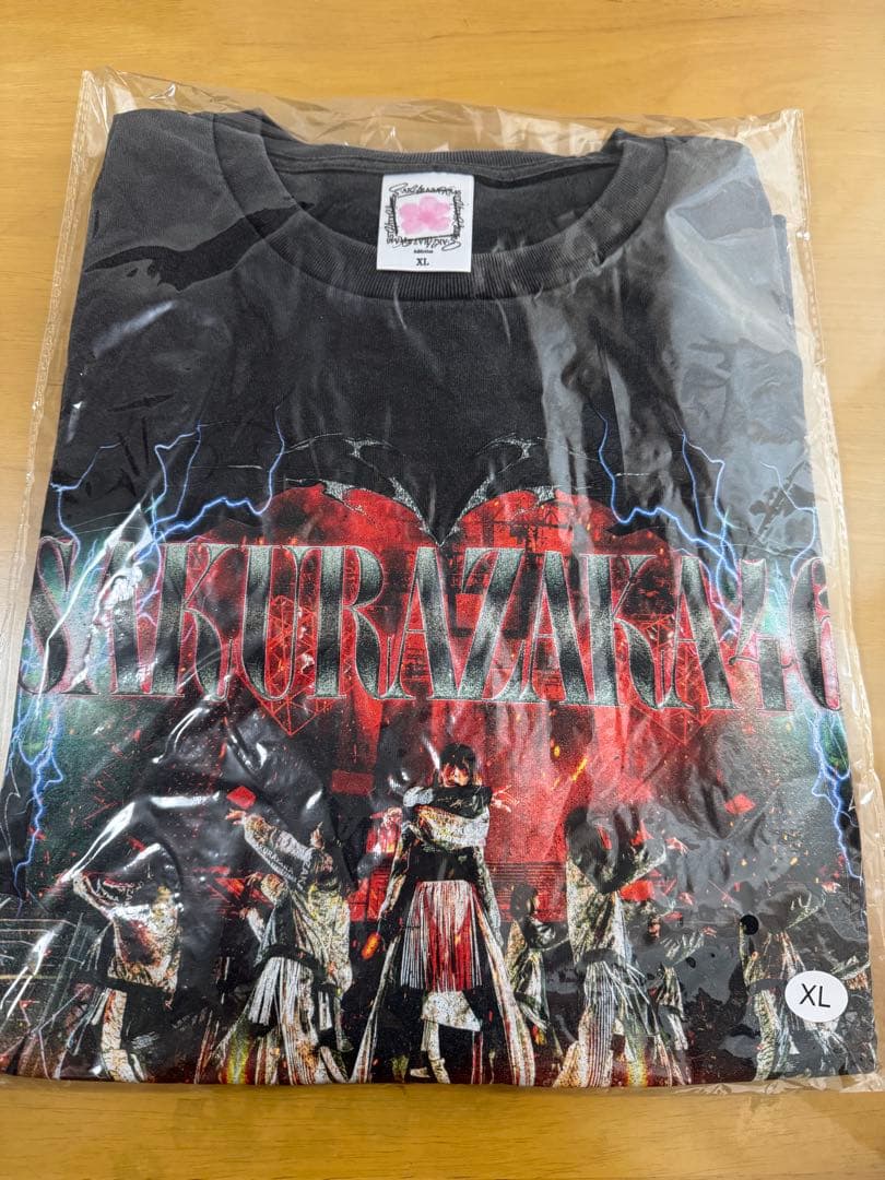 櫻坂46ロックTシャツ　XL
