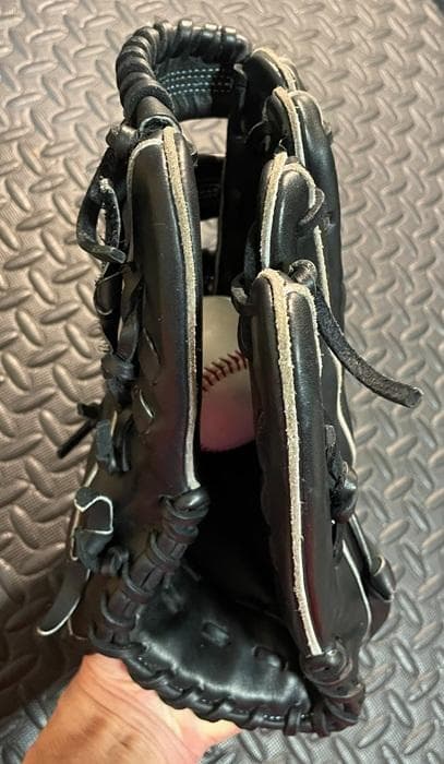 グローバルエリート　軟式　外野手　西川龍馬モデル　グローブ　即日発送