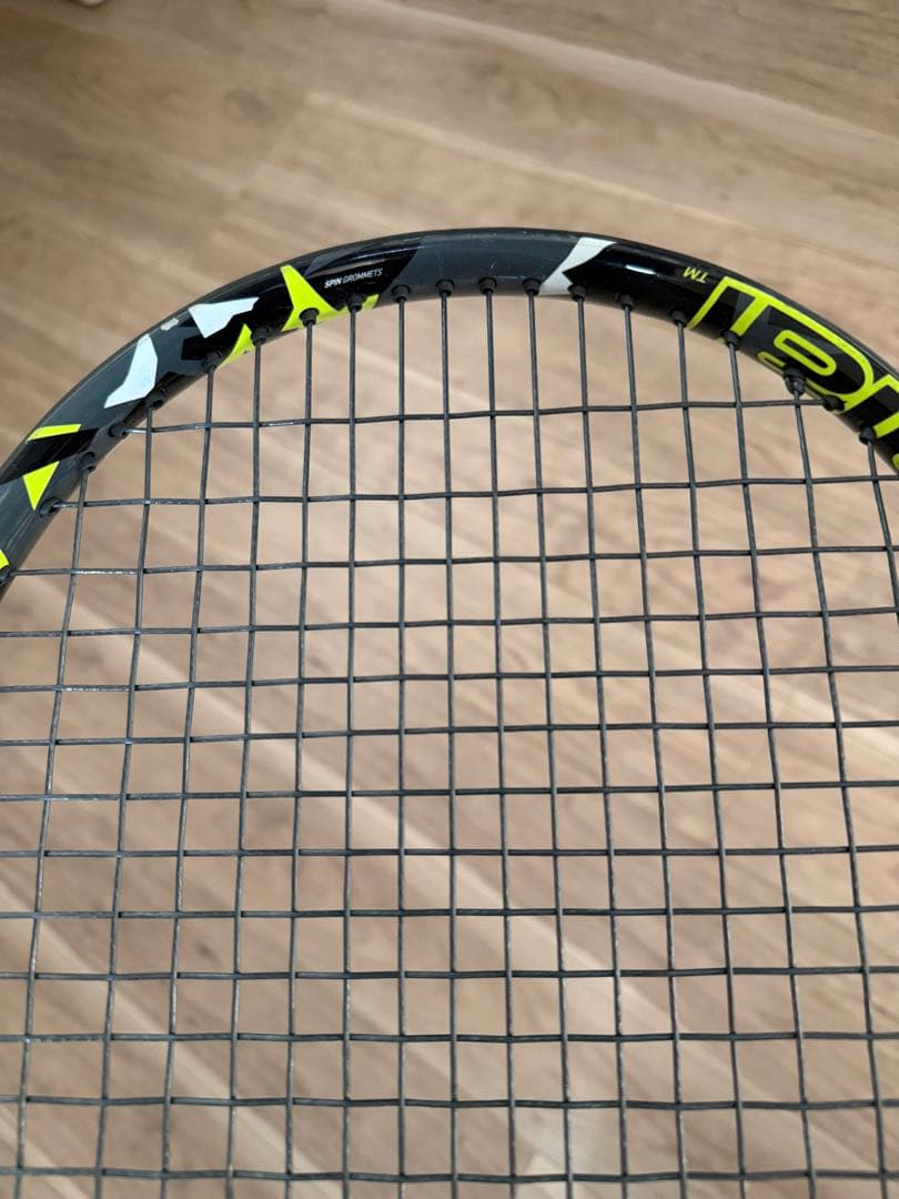 Babolat ピュアアエロ テニスラケット 300g