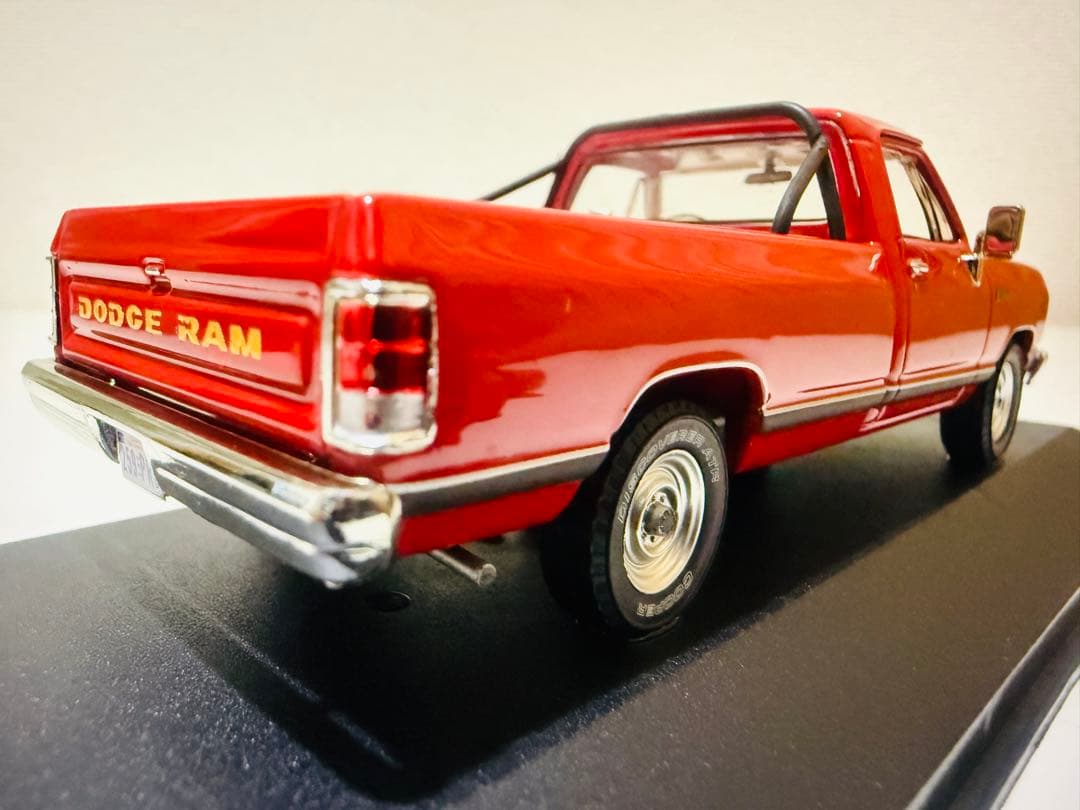 PremiumXプレミアム/'87 Dodgeダッジ Ramラム 赤 1/43