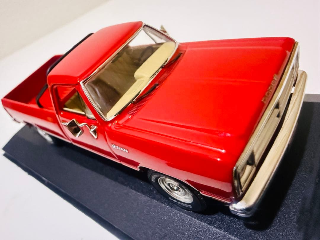 PremiumXプレミアム/'87 Dodgeダッジ Ramラム 赤 1/43