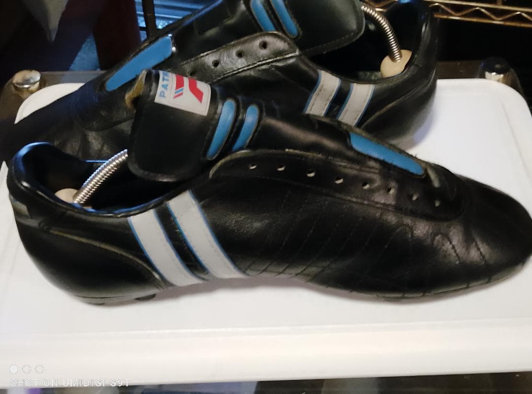 貴重PATRICK MILANO　サッカースパイク　43