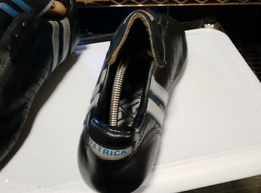 貴重PATRICK MILANO　サッカースパイク　43