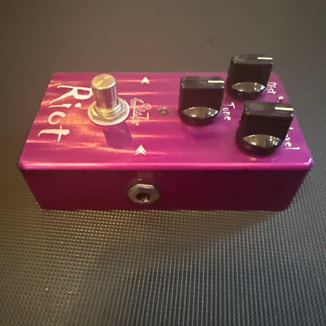 Suhr Riot 【ディストーション】