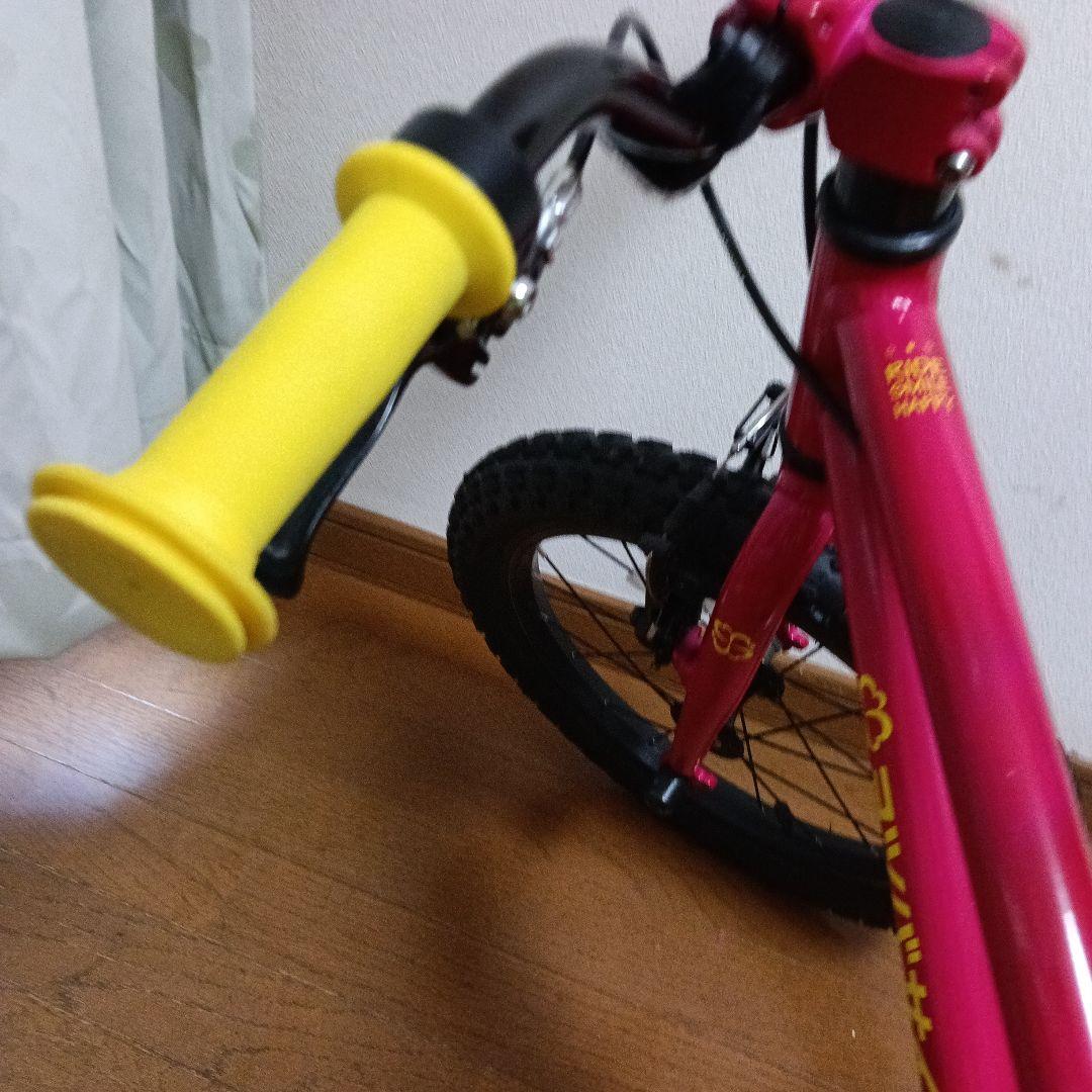 引き取り限定　室内保管　ヨツバサイクル ピンク 16インチ