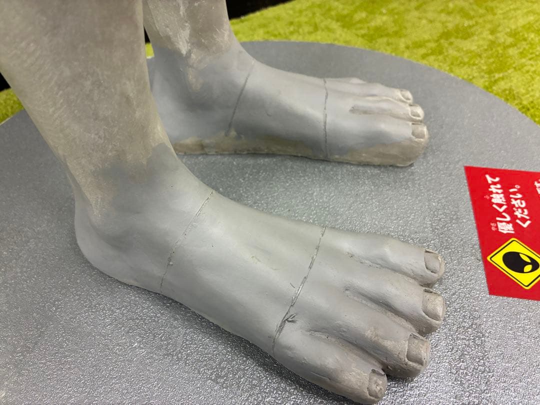 等身大エイリアンフィギュア 約85cm