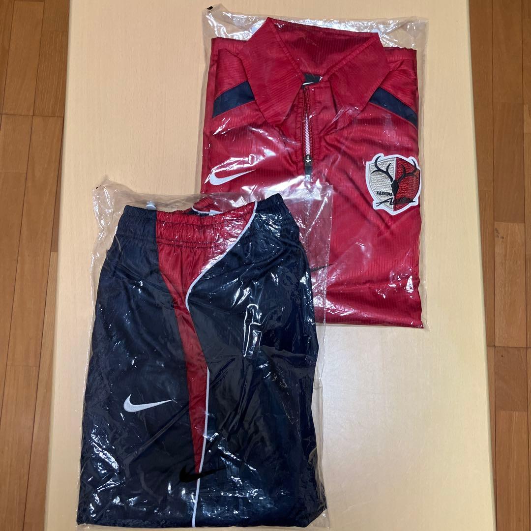 【新品・美品】鹿島アントラーズスクール　ウインドブレーカーS サイズ　上下セット
