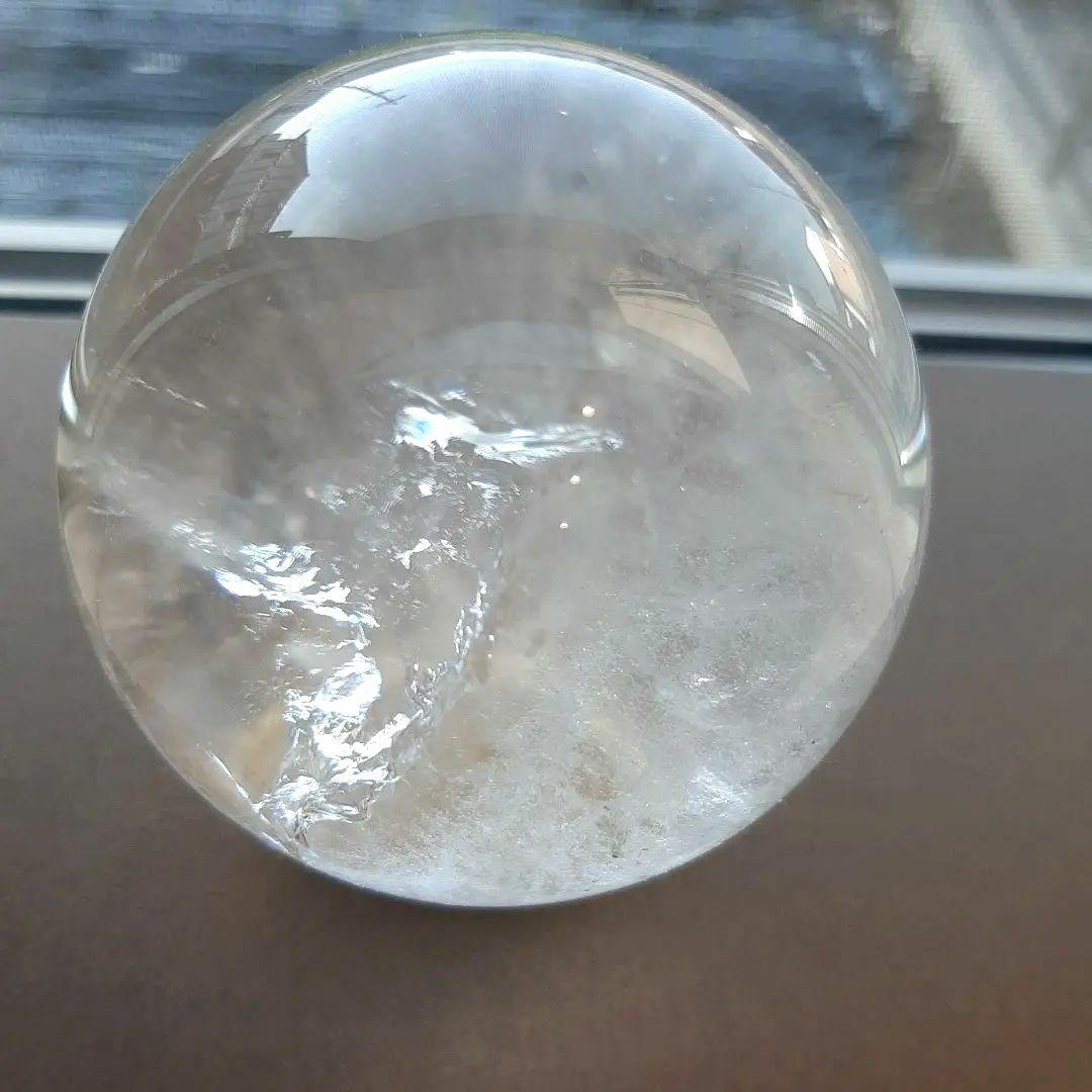 ヒマラヤ水晶　　スフィア　70mm　台座つき