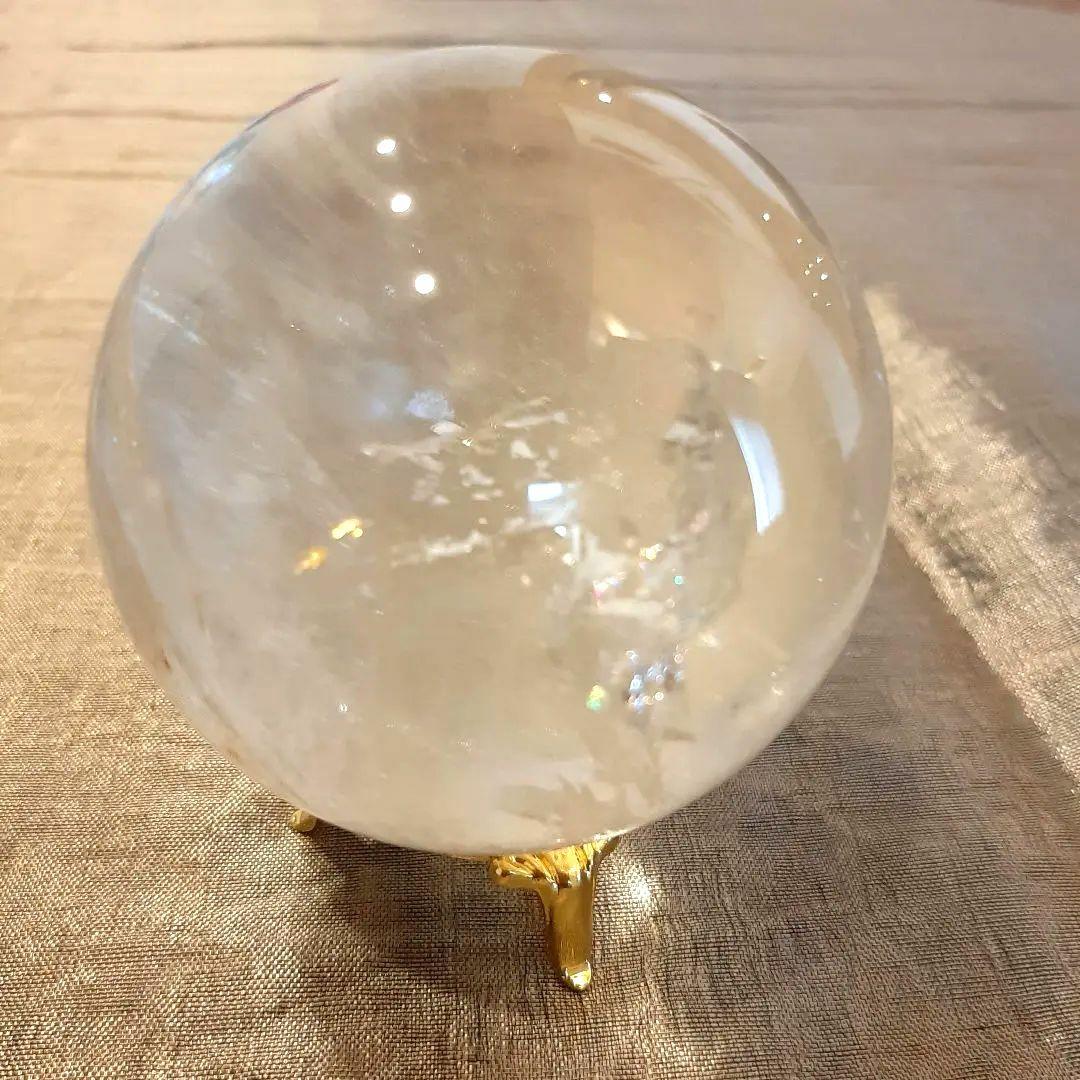 ヒマラヤ水晶　　スフィア　70mm　台座つき
