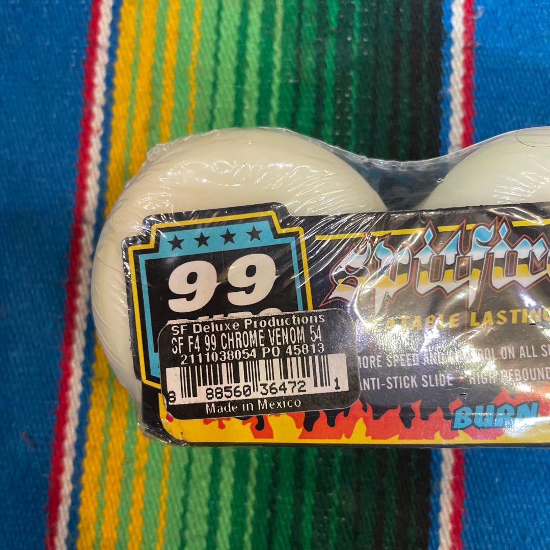 スピット　Spitfire Formula Four 99Duro 54mm