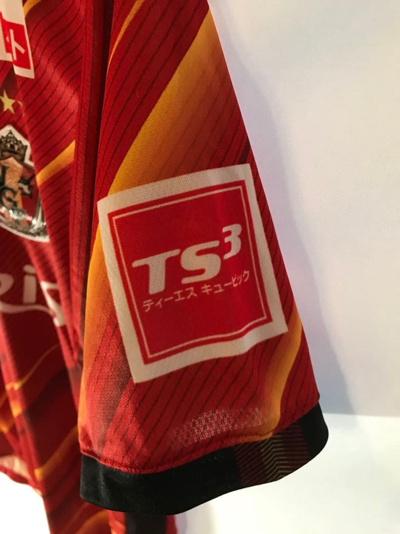 正規品MIZUNO 名古屋グランパス「16」マテウス・カストロ半袖Lユニフォーム