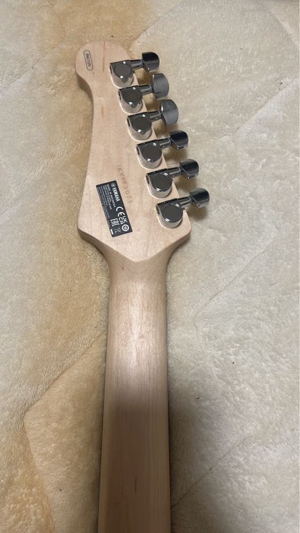 YAMAHA パシフィカ112エレキギター　カバーケース、ストラップ、説明書付き