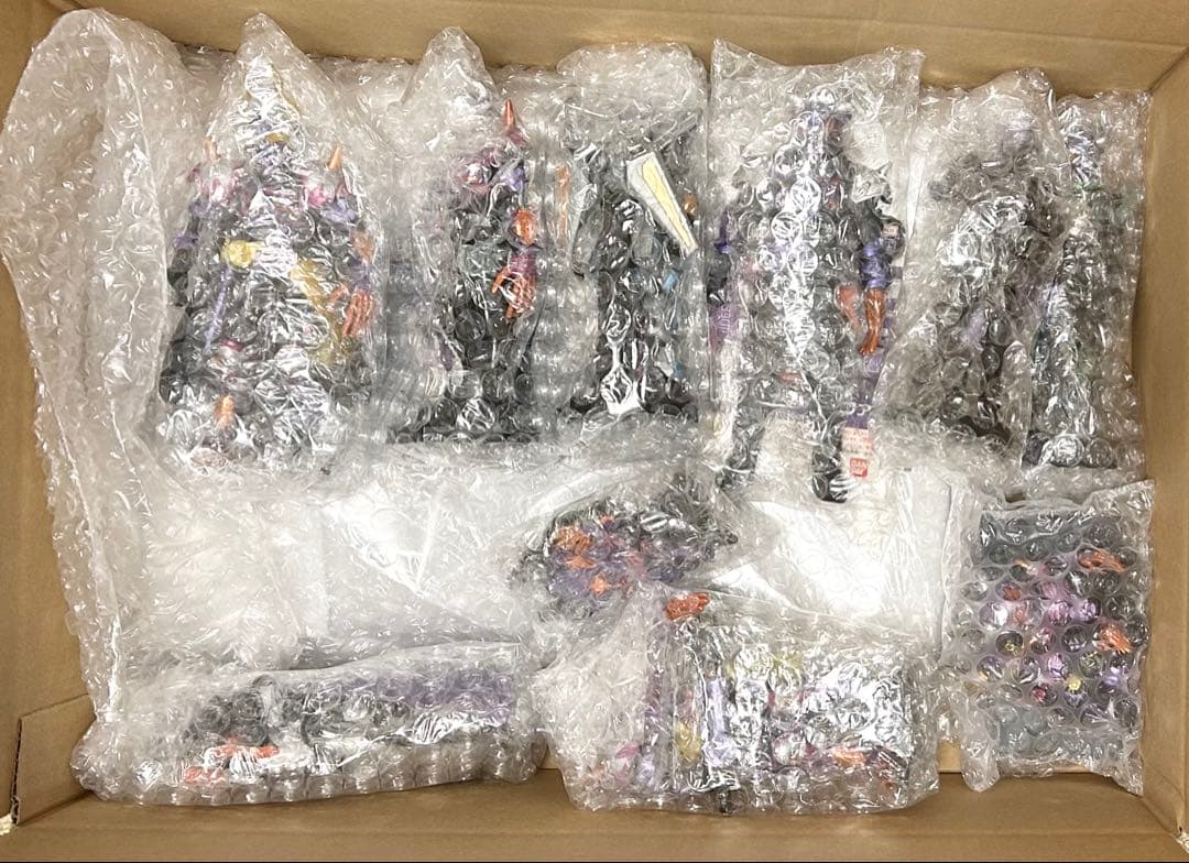 仮面ライダーバッファ 装動 フィギュア など ケース付