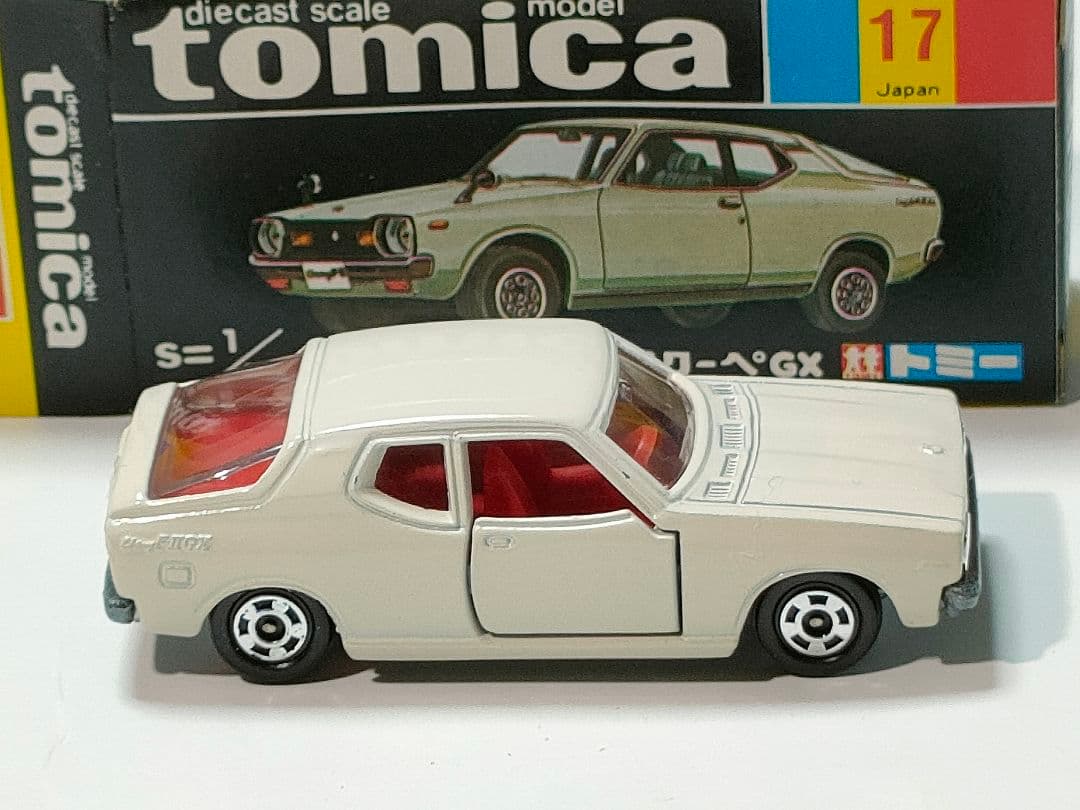 黒箱トミカ 17　日産チェリーFⅡ 1400クーペGX　美品　日本製　デッド