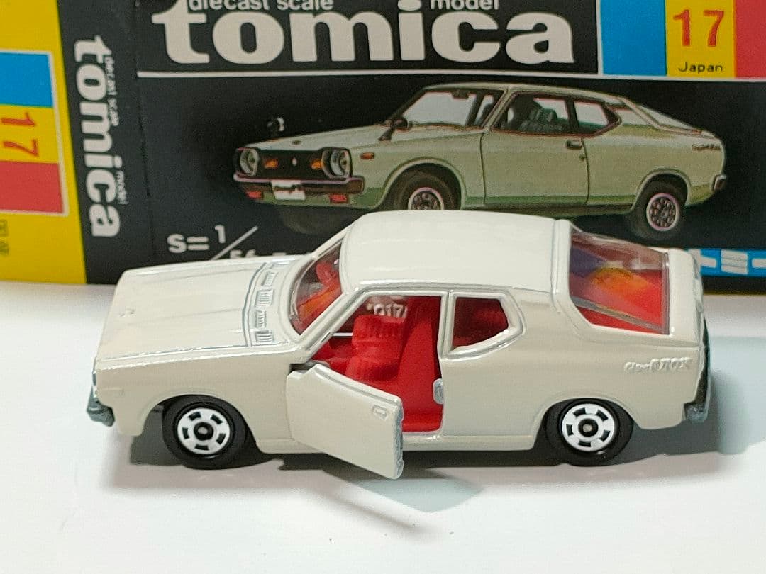 黒箱トミカ 17　日産チェリーFⅡ 1400クーペGX　美品　日本製　デッド