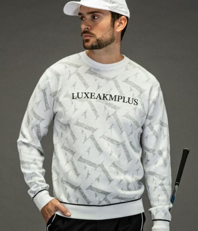 【新品】LUXEAKMPLUS 総柄長袖ニット 白　L