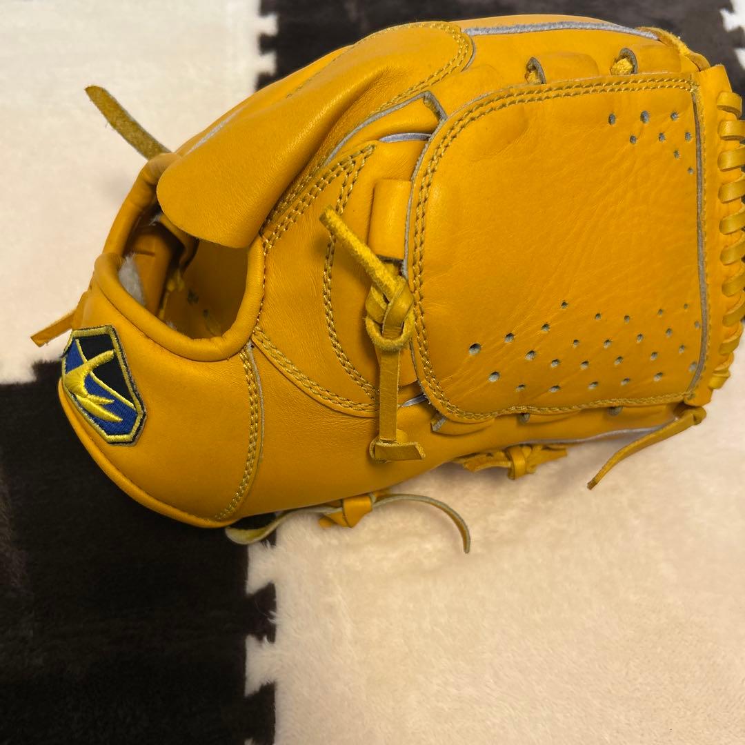 リンドスポーツ　硬式　ピッチャー用グローブ
