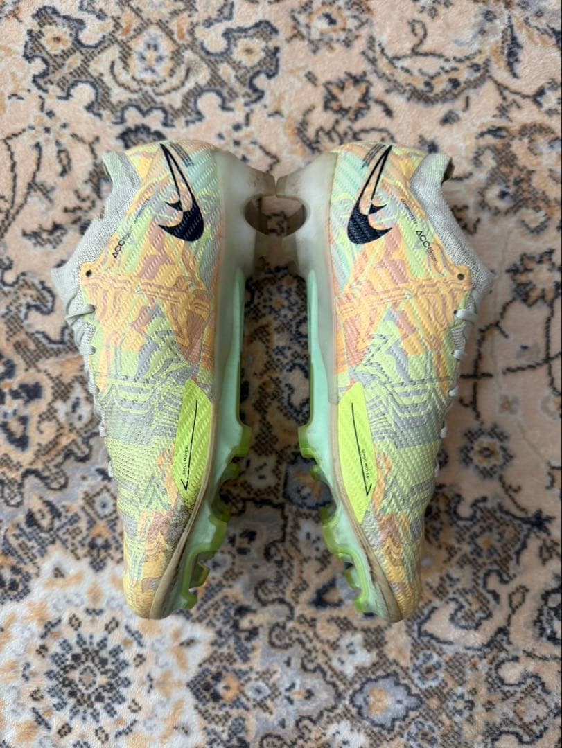Nike Mercurial ヴェイパースパイクシューズ ネオンイエロー
