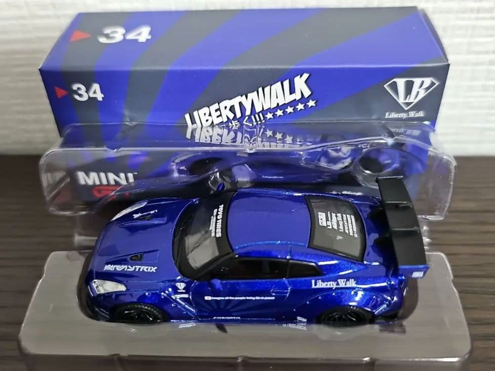 LIBERTY WALK LB★Works GT-R Candy Blue 希少