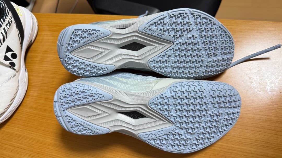 YONEX バドミントンシューズ エアラスz ワイド 26cm