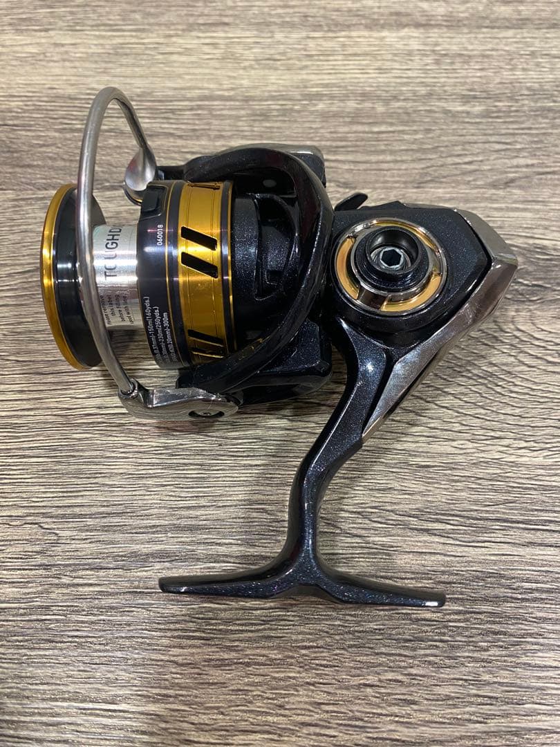 ✴️即購入不可コメント必須 Daiwa LT4000D-C スピニングリール