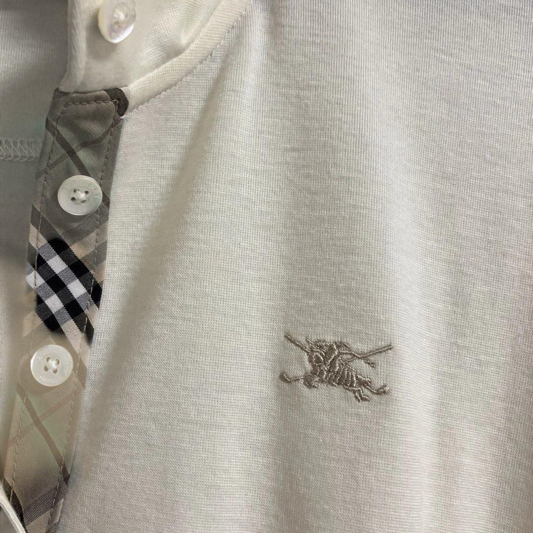 新品✨✨超お得❣❣　バーバリー⭐︎タートルネック　M オフホワイト