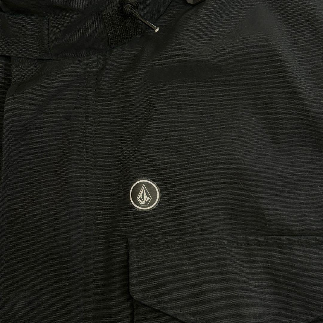 VOLCOM スノーボードウェア ネイビー　Lサイズダウンジャケット