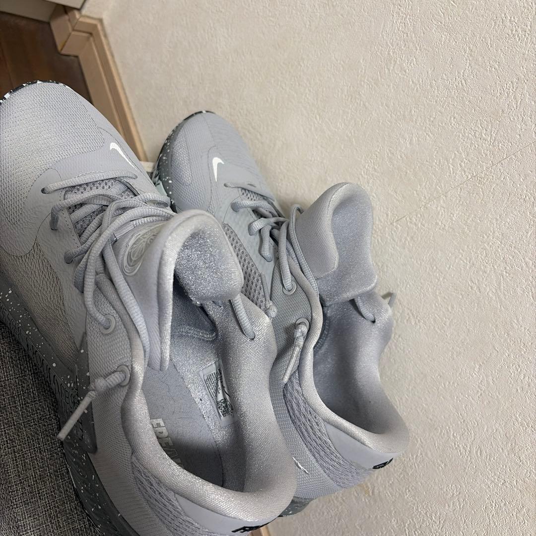 Nike FRIKE4 グレー