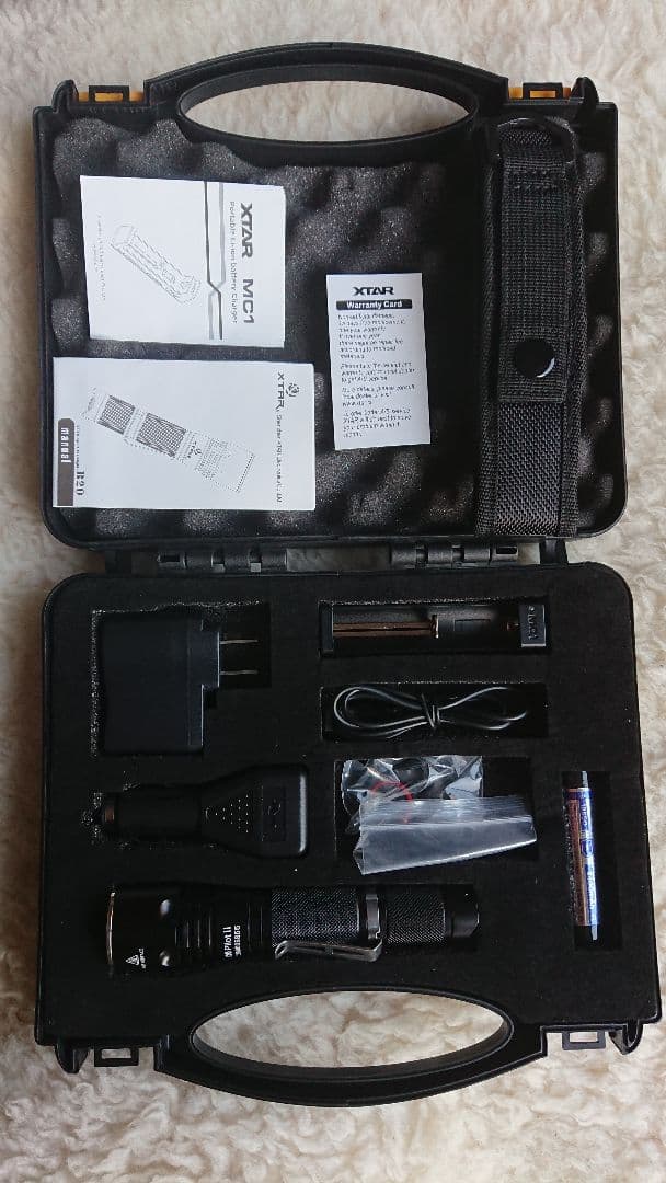 XTAR B20 Pilot II 充電器バッテリーセット IPX8