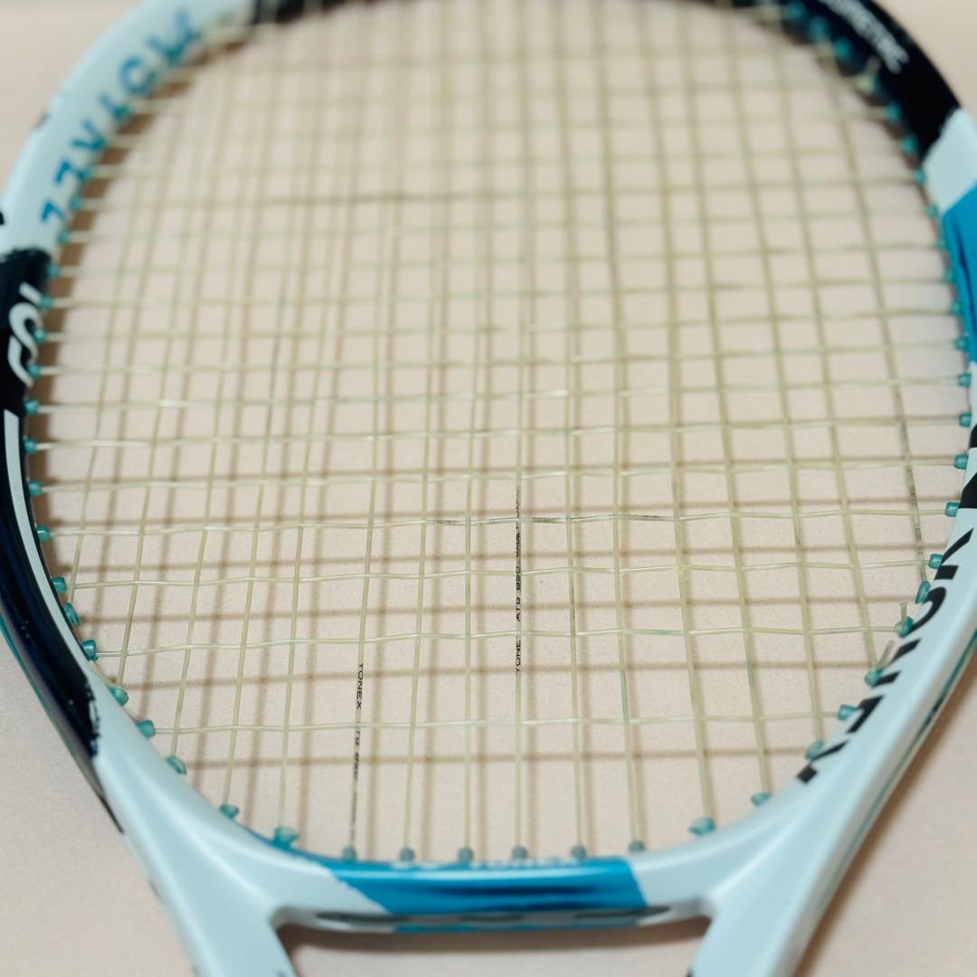 ヨネックス アストレル105 G1 軽量 テニスラケット初心者向け 人気モデル