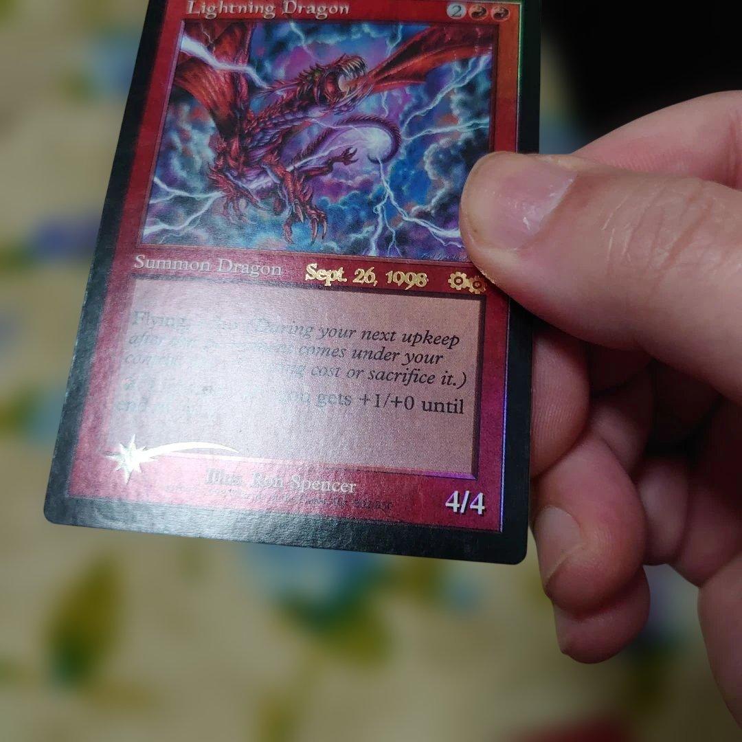 MTG　稲妻のドラゴン　Foil　プレリリース　微傷あり