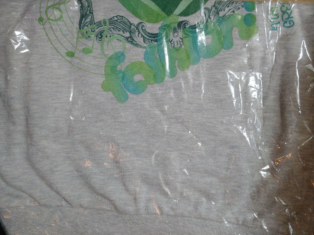 Mrs. GREEN APPLE and ST ミセス コラボ　スウェット S