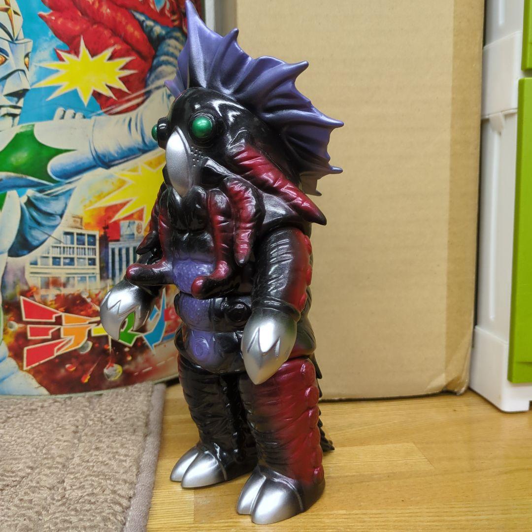 珍色！コールドン　フィギュア　ミラーマン怪獣、冷凍カプセル怪獣、やまなや、怪獣郷