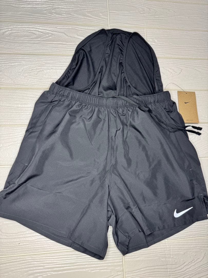 Nike ナイキ ナイロンジャケット・ショートパンツセット ブラック 新品　S
