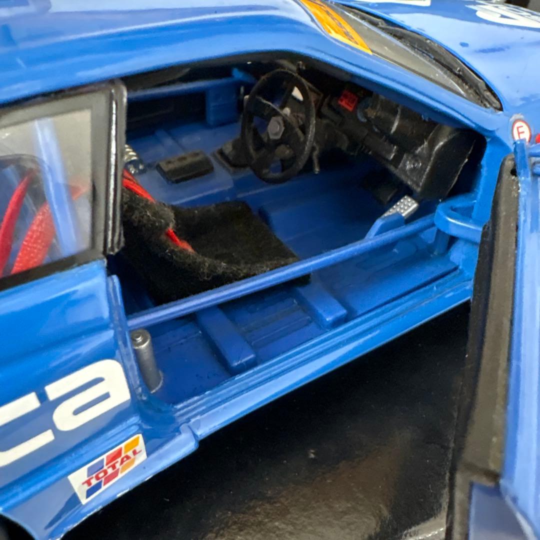 ミニカー Calsonic Nissan Skyline GT-R 1/18