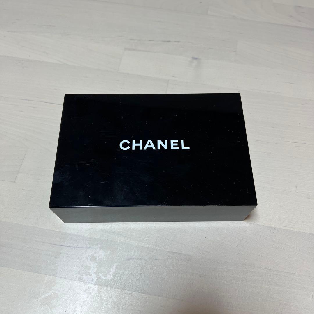 新品 未使用CHANE シャネル ミラー メイクボックス アクセサリーケース