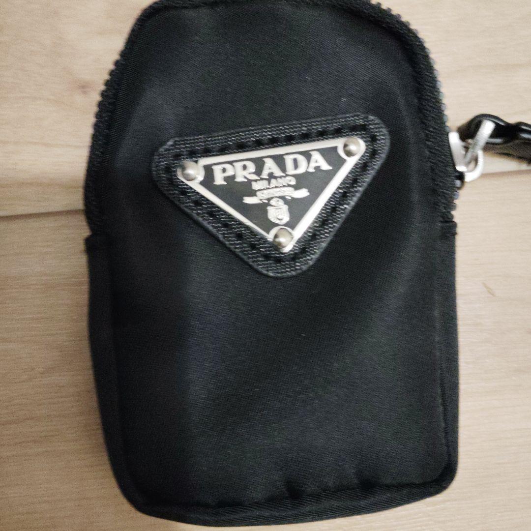 PRADA ノベルティーブラック ショルダーバッグ