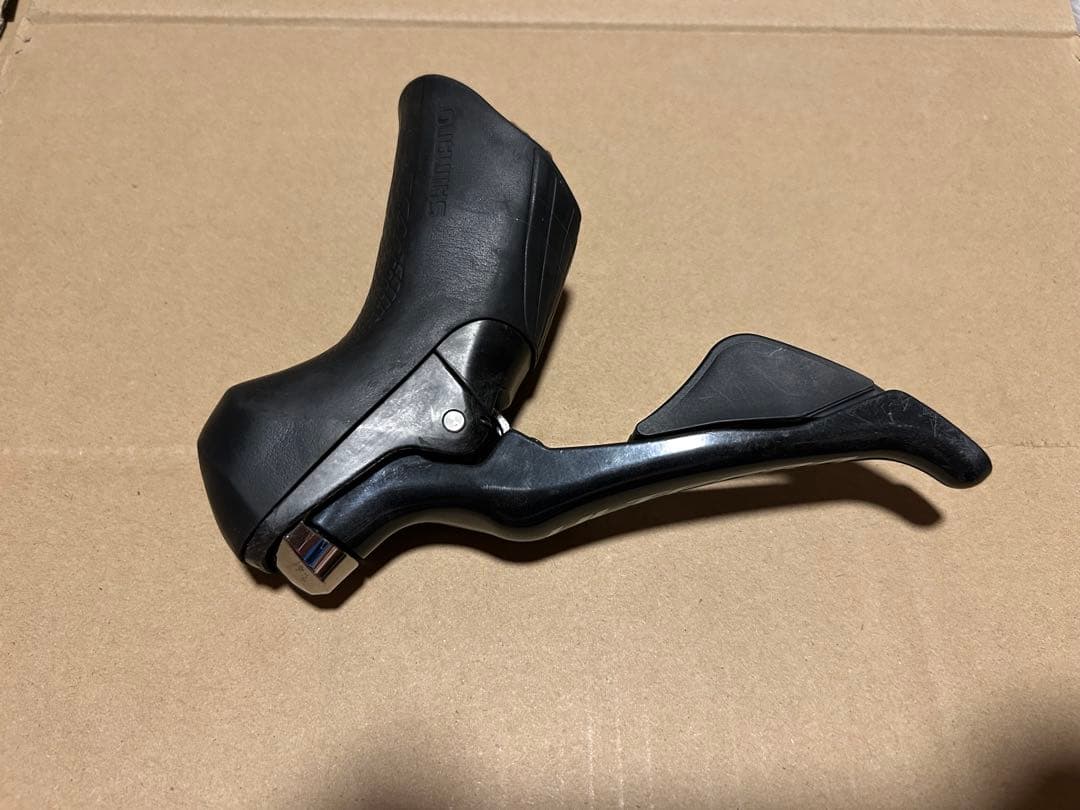 R8000 ULTEGRA stiレバー